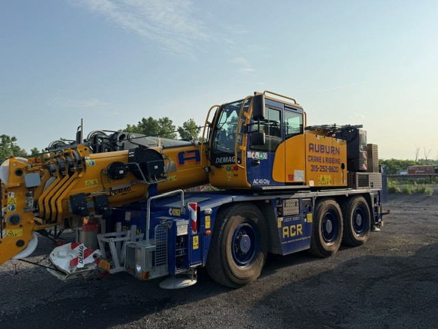 Auburn Crane and Rigging equipment